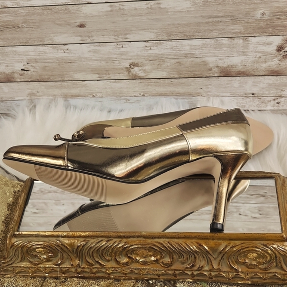 NWOT, Annie, Tri-color gold shoes size 7M - Picture 2 of 11
